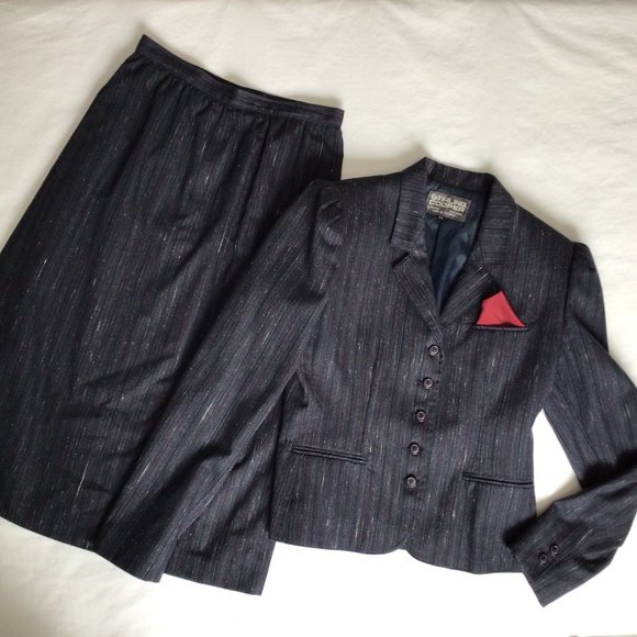 Stirling Cooper - Vintage Navy blue skirt & jacket suit with red & white threads - Picture 9 of 12